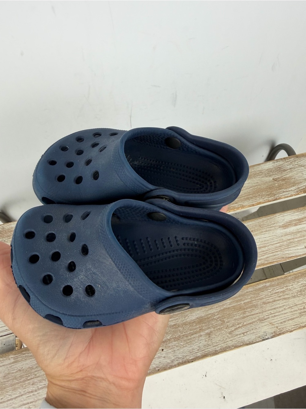 Crocs Classic Clogs blue signature ventilation ports and a heel strap size C4-5